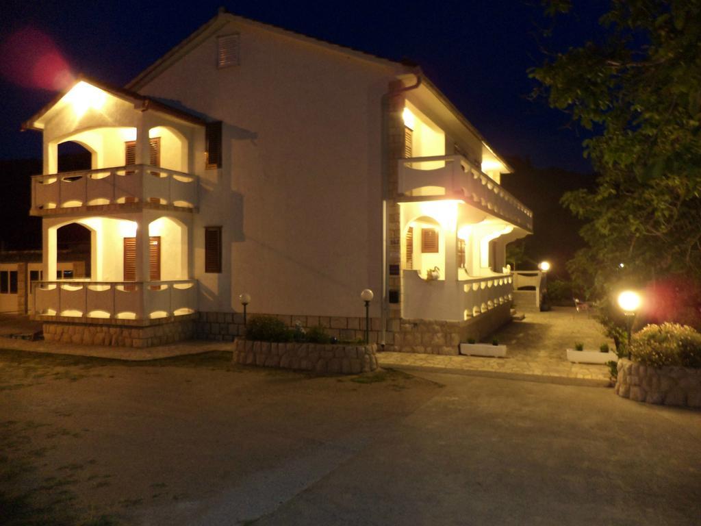 קמפור Apartments Vesna מראה חיצוני תמונה