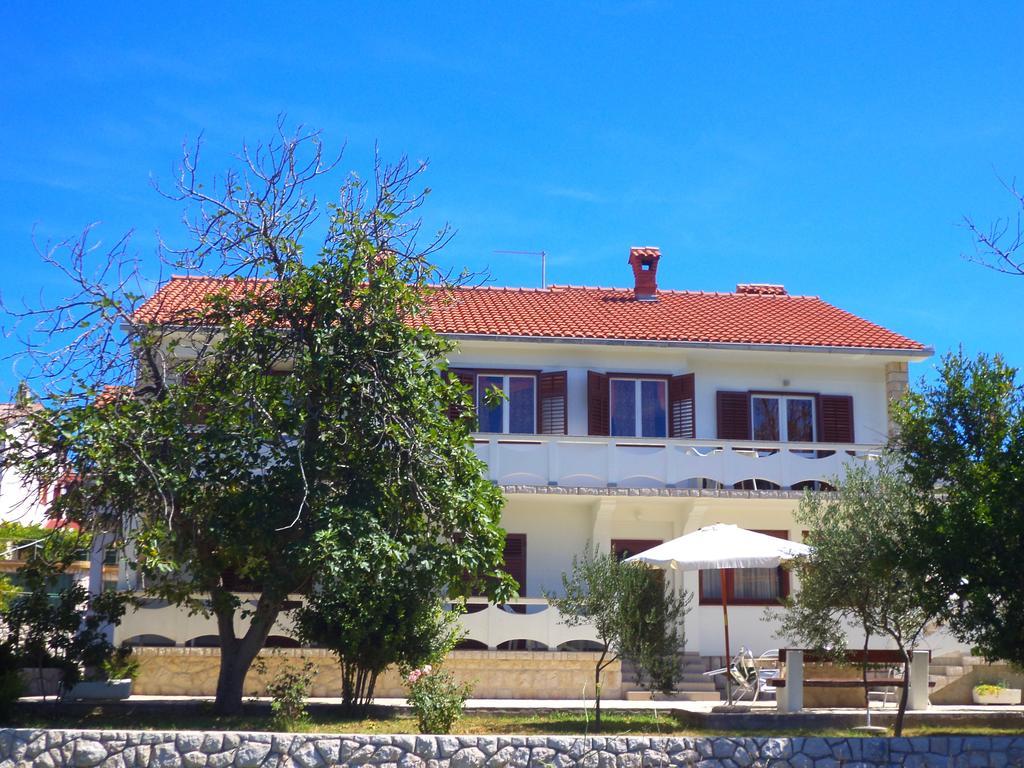 קמפור Apartments Vesna מראה חיצוני תמונה